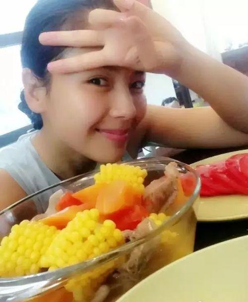 广西夫妻网红吃瓜事件,真相揭秘引网友热议