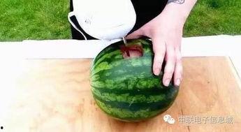 酒吧吃瓜事件网红是谁啊,揭秘引发热议的网红是谁