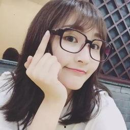 网红吃瓜头像图片女